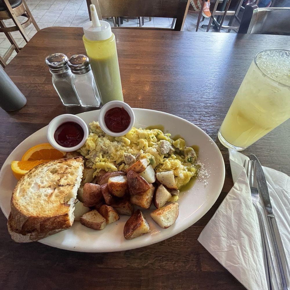 Americana - CHICKEN SAUSAGE SCRAMBLE (gluten free) - New American Near Me - Seattle, Washington