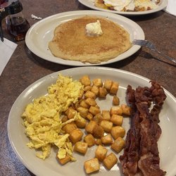 Broadway Colt Inn Casino - Breakfast