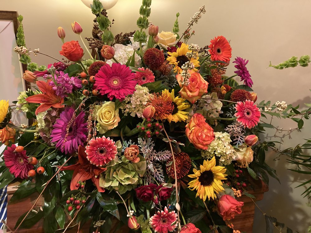JODY’S FLOWERS & FINE GIFTS Updated October 2024 19 Photos 110 S