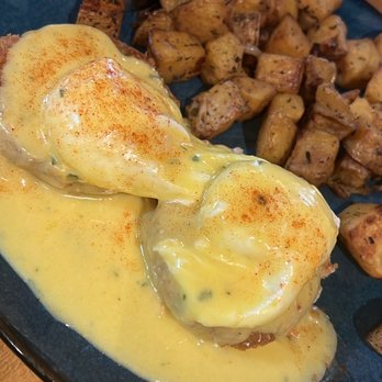 foothill - Crab Cake Benedict - New American Near Me - Pasadena, California foothill - Crab Cake Benedict - New American Near Me - Pasadena, California