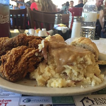 Metro Diner - Fried chicken plate from the side- SO MUCH FOOD!!!! - Breakfast & Brunch Near Me - Jacksonville Beach, Florida Metro Diner - Fried chicken plate from the side- SO MUCH FOOD!!!! - Breakfast & Brunch Near Me - Jacksonville Beach, Florida