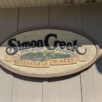 Simon Creek Vineyard & Winery - Entrance - Wineries Near Me - Sturgeon Bay, Wisconsin Simon Creek Vineyard & Winery - Entrance - Wineries Near Me - Sturgeon Bay, Wisconsin