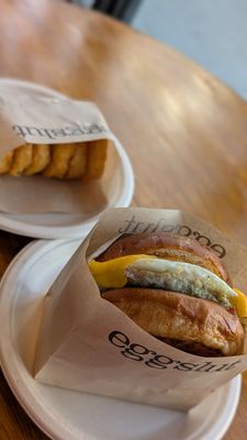 Eggslut Beverly Center by null