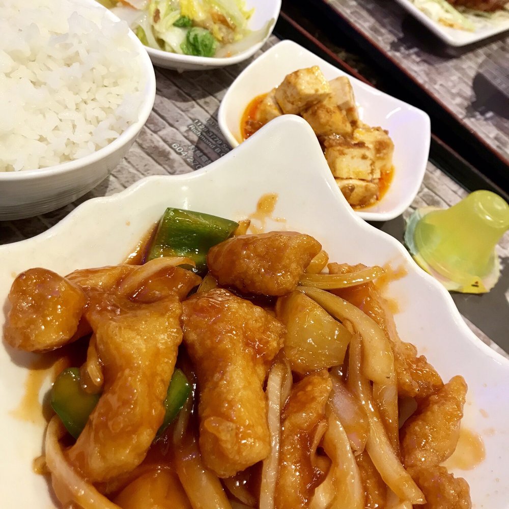 Pearl Castle Café - Sweet and sour fish nuggets combo - Taiwanese Near Me - Richmond, British Columbia Pearl Castle Café - Sweet and sour fish nuggets combo - Taiwanese Near Me - Richmond, British Columbia