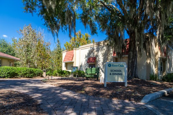RIVER OAKS TREATMENT CENTER - Updated February 2025 - 95 Photos & 34 - River Oaks Treatment Center Riverview Fl