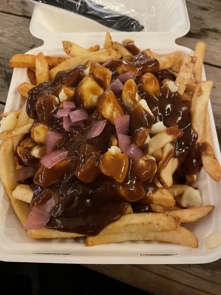 Poutine on the Ritz Logo