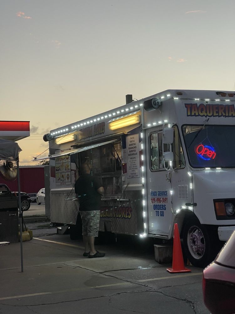 Taqueria Flores