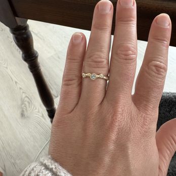 Aster Jewelers - Wedding band - Jewelry Near Me - Oakland, California Aster Jewelers - Wedding band - Jewelry Near Me - Oakland, California