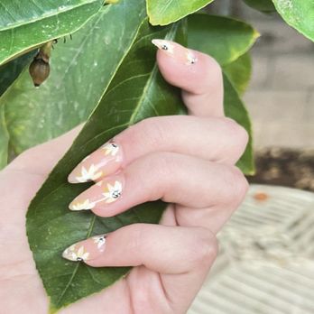 Luna Soleil Salon - gel X nails - Eyelash Service Near Me - Hollister, California Luna Soleil Salon - gel X nails - Eyelash Service Near Me - Hollister, California