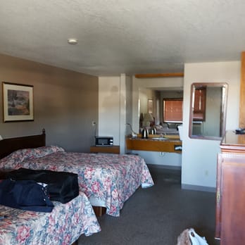 Timber Lodge - The carpets were so dirty my socks were dirty after walking around! - Hotels Near Me - Cle Elum, Washington Timber Lodge - The carpets were so dirty my socks were dirty after walking around! - Hotels Near Me - Cle Elum, Washington