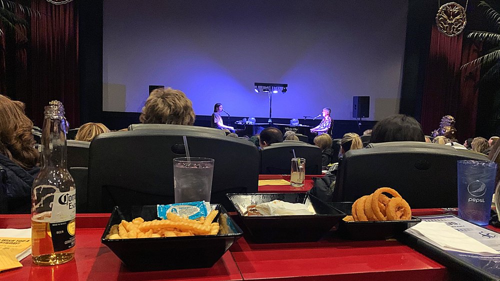 Hollywood Blvd Cinema, Woodridge Roadtrippers