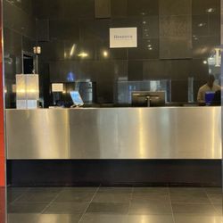 Hotel Hesperia Bilbao - Reception desk