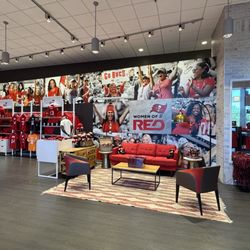 Buccaneers Team Store - Women's section