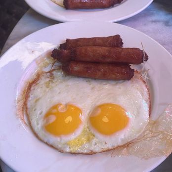 CAFÉ LULUc - Eggs and sausage - French Near Me - Brooklyn, New York CAFÉ LULUc - Eggs and sausage - French Near Me - Brooklyn, New York