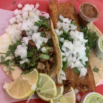 Chilangos Tacos - Taco campechano and taco de costa - Tacos Near Me - Dallas, Texas Chilangos Tacos - Taco campechano and taco de costa - Tacos Near Me - Dallas, Texas
