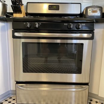 Aika Cleaning Company - Was it even possible for my oven to be this clean? I had no idea! - Home Cleaning Near Me Aika Cleaning Company - Was it even possible for my oven to be this clean? I had no idea! - Home Cleaning Near Me