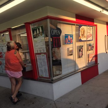 Walts Ice Cream - Ice Cream & Frozen Yogurt Near Me - Joliet, Illinois