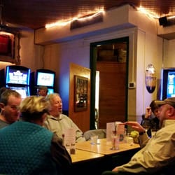 Roszaks Fish House - The bar. Great drinks and high value food.