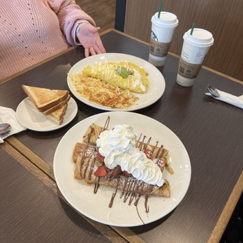 Broken Yolk Cafe - Breakfast & Brunch Near Me - Orange, California Broken Yolk Cafe - Breakfast & Brunch Near Me - Orange, California