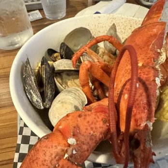 TopGolf - Seafood broil - Sports Bars Near Me - Atlantic City, New Jersey