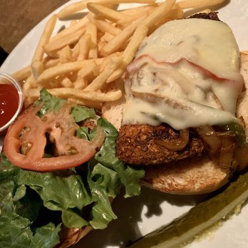 Tug's Casual Dining - Cajun Chicken Sandwich - New American Near Me - Memphis, Tennessee