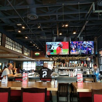Old Chicago Pizza + Taproom - Good food, TV's and fair prices. - Pizza Near Me - Fayetteville, North Carolina