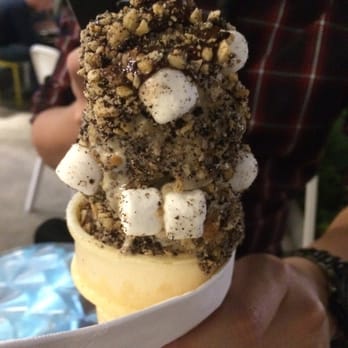 Sweet Jesus - Rocky Road Rage - Desserts Near Me - Toronto, Ontario Sweet Jesus - Rocky Road Rage - Desserts Near Me - Toronto, Ontario
