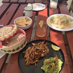 Unico Beach - Chicken Fajita w/ Bahama Mama Drink