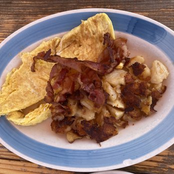 Blue Colony Diner - Scrambled eggs bacon and home fries - Diners Near Me - Newtown, Connecticut Blue Colony Diner - Scrambled eggs bacon and home fries - Diners Near Me - Newtown, Connecticut