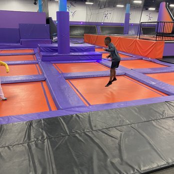 Altitude Trampoline Park - Bounce floor - Trampoline Parks Near Me - Cedar Hill, Texas Altitude Trampoline Park - Bounce floor - Trampoline Parks Near Me - Cedar Hill, Texas