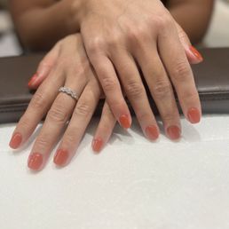 Dip manicure