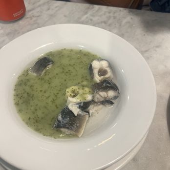 M Manze - Stewed eels with liquor. - British Near Me - London, XGL M Manze - Stewed eels with liquor. - British Near Me - London, XGL