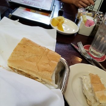 Pappadeaux Seafood Kitchen - Complimentary bread and butter - Seafood Near Me - Arlington, Texas Pappadeaux Seafood Kitchen - Complimentary bread and butter - Seafood Near Me - Arlington, Texas