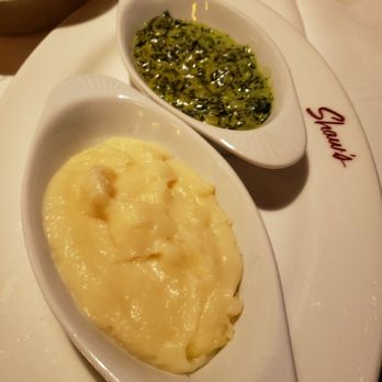 Shaw's Crab House - Mashed potatoes and creamed spinach - Seafood Near Me - Chicago, Illinois Shaw's Crab House - Mashed potatoes and creamed spinach - Seafood Near Me - Chicago, Illinois