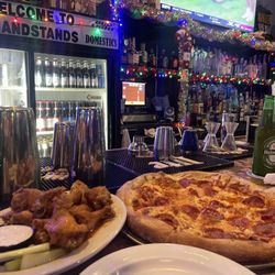 Grand Stand's Bar & Grill - bar