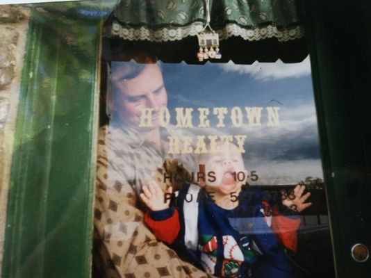 Broox Anderson - Hometown Realty