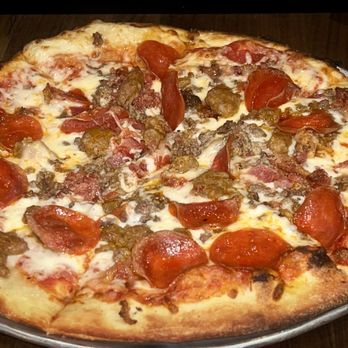 Yard House - Carnivore pizza~~so much flavor! - New American Near Me - Rancho Mirage, California Yard House - Carnivore pizza~~so much flavor! - New American Near Me - Rancho Mirage, California
