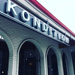 Out of bed on a snowy morning for a class at Kondition!