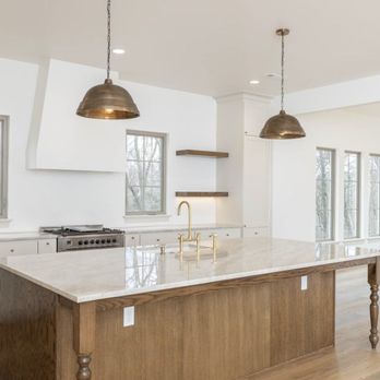 Stone Harbor Custom Homes - Modern Farmhouse styled kitchen, completed 2024 - General Contractors Near Me - Fayetteville, Arkansas Stone Harbor Custom Homes - Modern Farmhouse styled kitchen, completed 2024 - General Contractors Near Me - Fayetteville, Arkansas