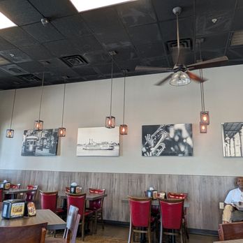 Cafe Rian Cajun Cafe - Cajun/Creole Near Me - Houston, Texas