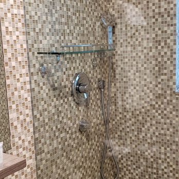 L Hotel Miami - Shower - Hotels Near Me - Miami Beach, Florida L Hotel Miami - Shower - Hotels Near Me - Miami Beach, Florida