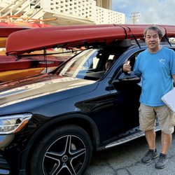 Kaneohe Bay Sandbar - John strapped the kayak securely to the car