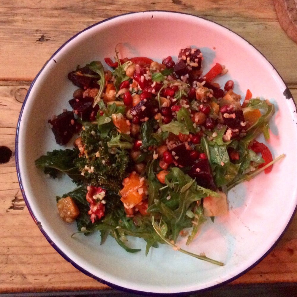Hubbox - Super Hub Salad £8.95. tabbouleh, marinated chickpeas, kale, roasted butternut squash & beetroot, fattoush, pomegranate & pumpkin seeds - Burgers Near Me - Truro, CON