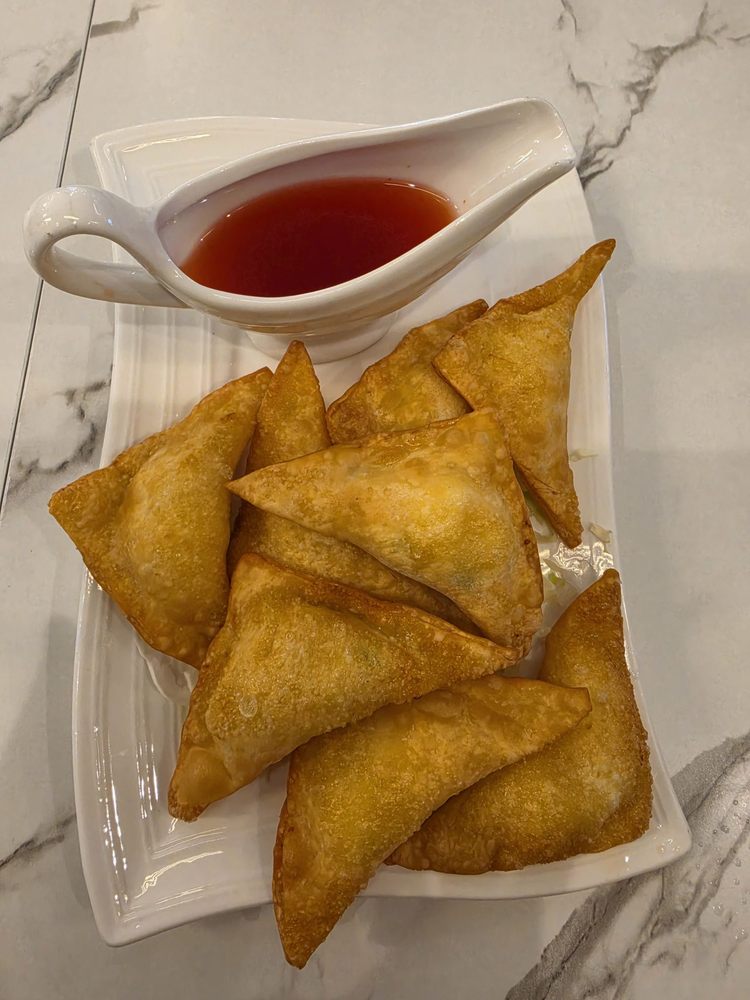Crab Rangoon (8)