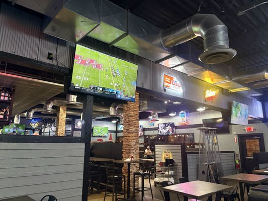 BackPorch DraftHouse West by null