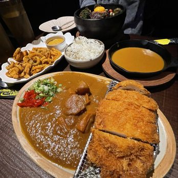 Chubby Curry - Chicken Katsu Kare Stone Pot Wagyu Hambagu Curry Fries - Japanese Curry Near Me - Beverly Hills, California Chubby Curry - Chicken Katsu Kare Stone Pot Wagyu Hambagu Curry Fries - Japanese Curry Near Me - Beverly Hills, California