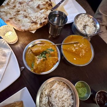Sathi - Plain Naan (Top) ; Chicken Tikka Masala (Left) ; Butter Chicken (Right) - Indian Near Me - New York, New York