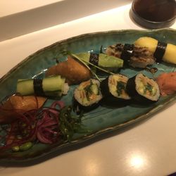 Takame - 9 piece veggie sushi