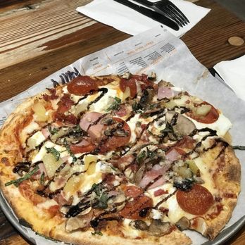 LIT Pizza - Prairieville - Brick oven fired pizza - Pizza Near Me - Gonzales, Louisiana