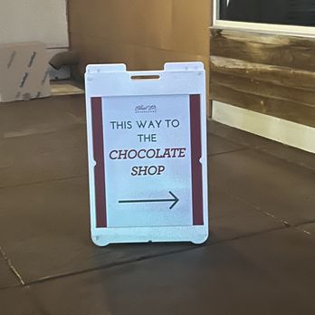 Ethel M Chocolates - This way to the chocolate shop - Botanical Gardens Near Me - Henderson, Nevada